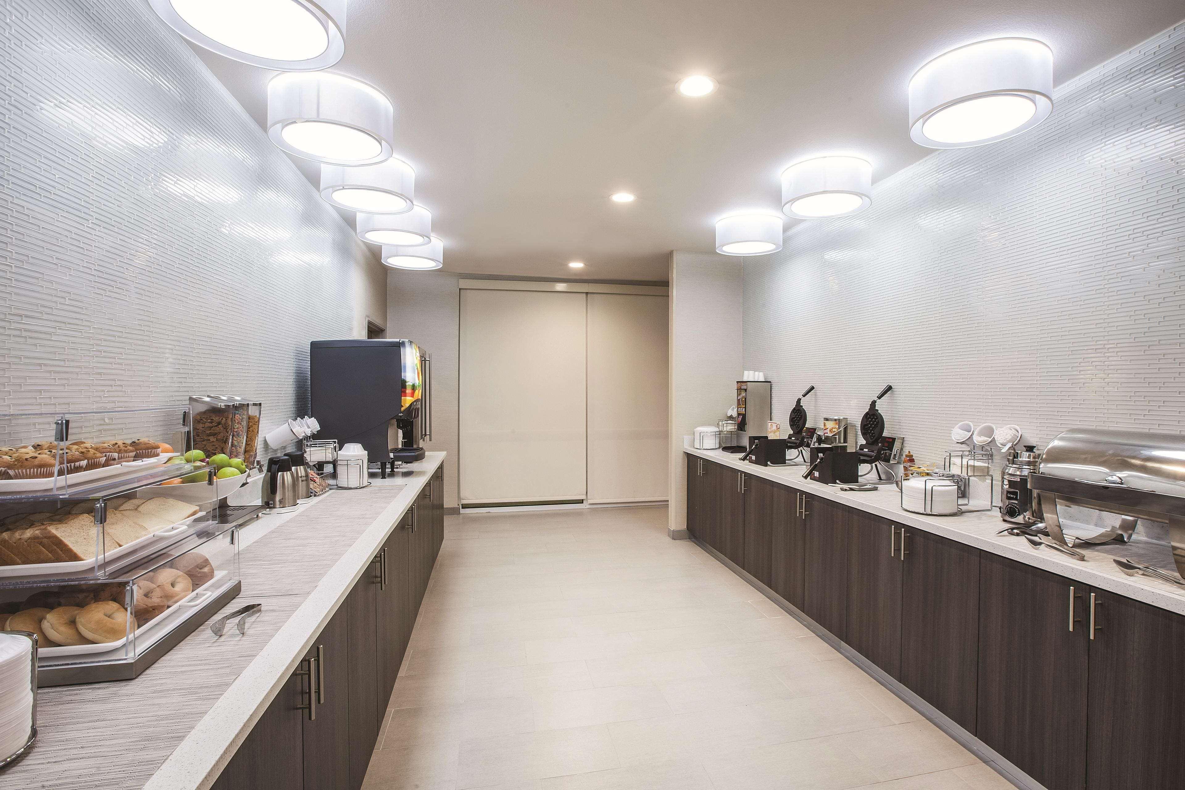 גארלנד La Quinta By Wyndham Dallas Northeast-Arboretum מראה חיצוני תמונה