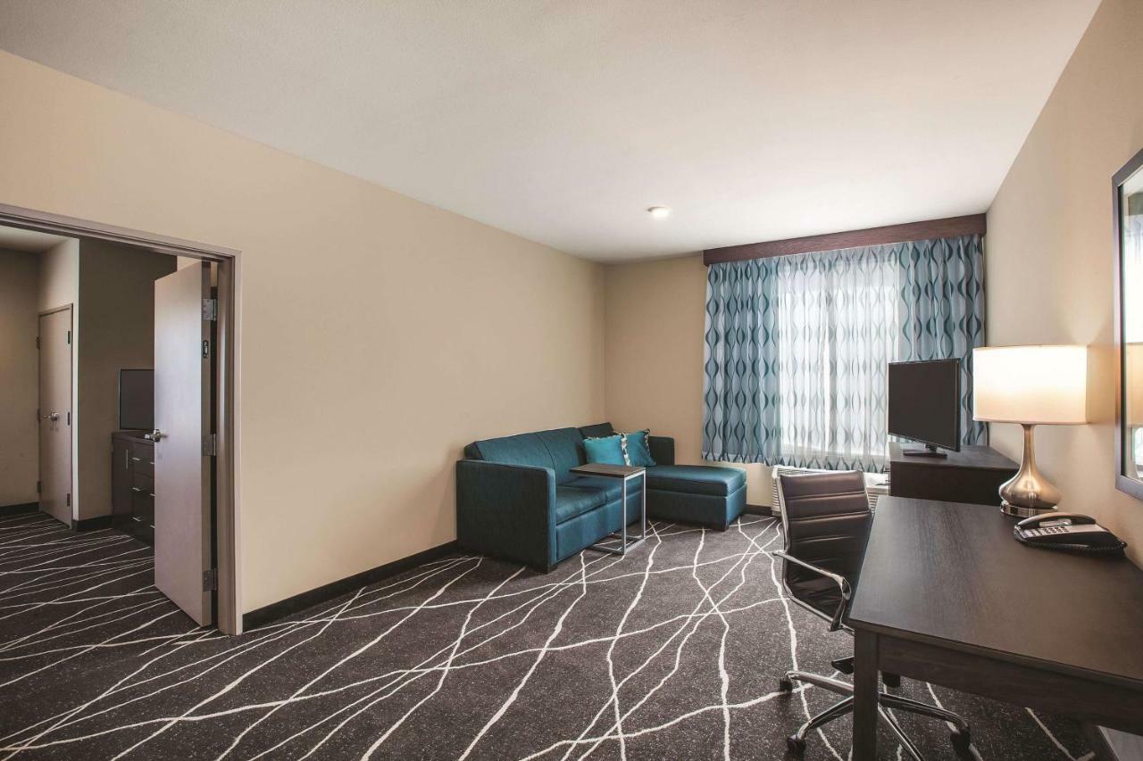 גארלנד La Quinta By Wyndham Dallas Northeast-Arboretum מראה חיצוני תמונה